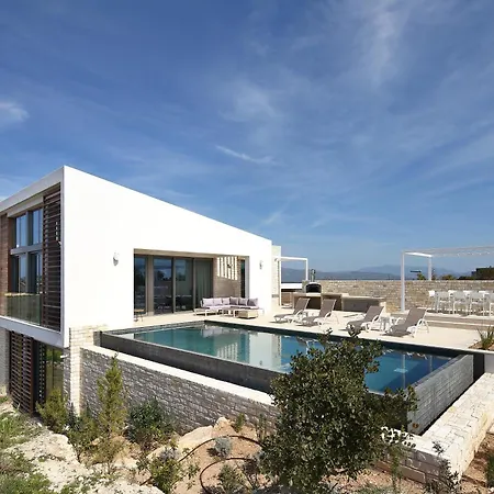 Minthis منتجع Tsadha