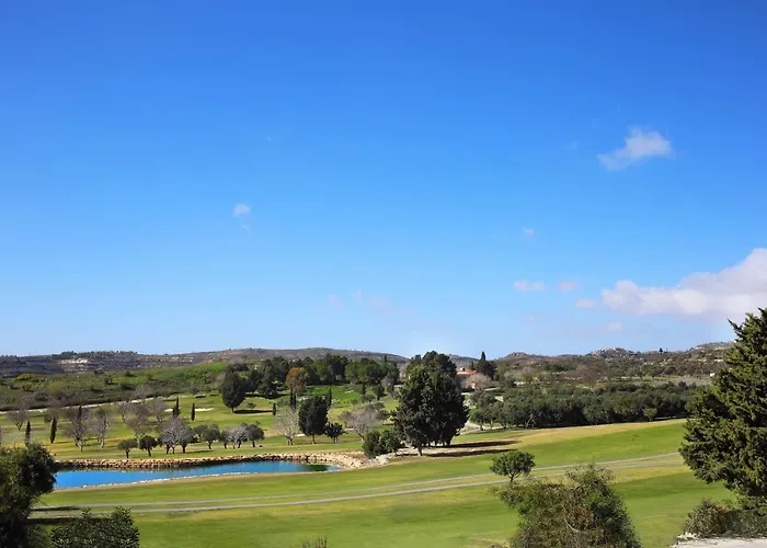 אתר נופש Minthis Tsadha