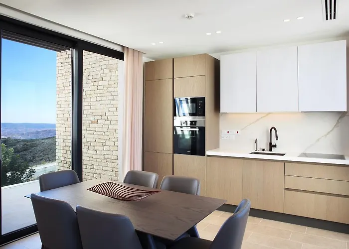 אתר נופש Minthis 5*